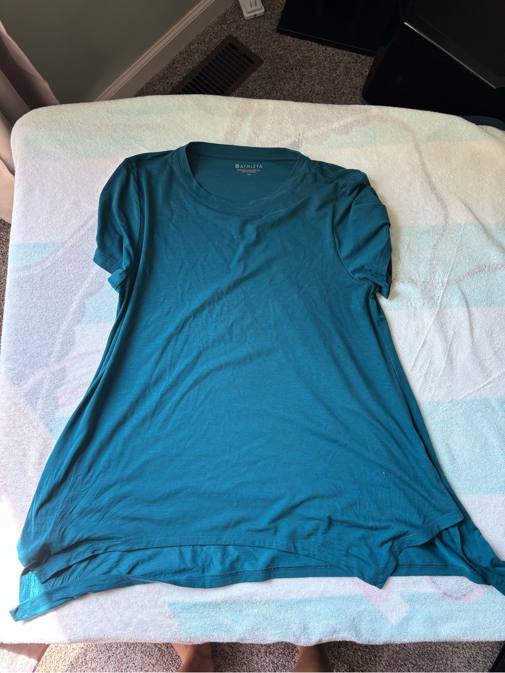 Athleta Teal Short Sleeve Crewneck Tee